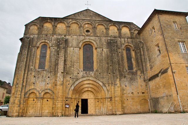 0010 Cadouin.jpg - SONY DSC